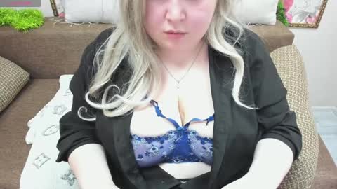 Snapshot of flame_beauty chatting on 3, 1, 2025 Gabrielle online show from 3, 1, 2025