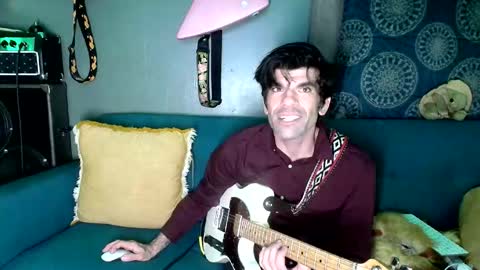 Flannel Dong online show from 28, 11, 2025