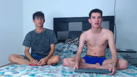 Snapshot of fleeting_love chatting on 25, 3, 2026 Steven and Daniel online show from 25, 3, 2026