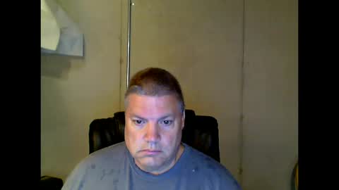Snapshot of fletch32 chatting on 19, 10, 2025 jd online show from 19, 10, 2025