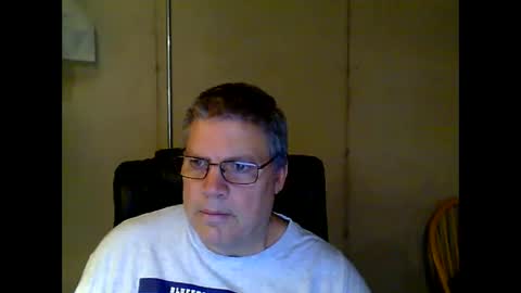 Snapshot of fletch32 chatting on 18, 4, 2026 jd online show from 18, 4, 2026