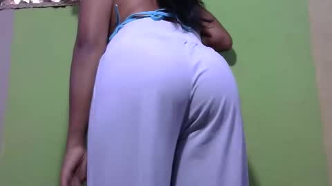 Snapshot of fleurtess_xx chatting on 9, 4, 2026 Claire online show from 9, 4, 2026