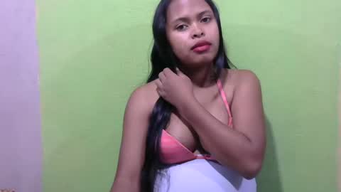 Snapshot of fleurtess_xx chatting on 24, 4, 2026 Claire online show from 24, 4, 2026