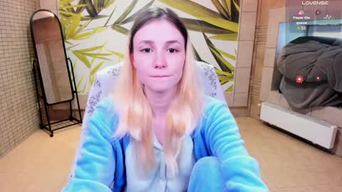 Snapshot of fleximona chatting on 5, 4, 2026 FlexiMona online show from 5, 4, 2026