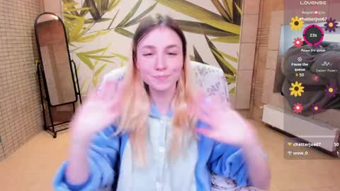 Snapshot of fleximona chatting on 11, 4, 2026 FlexiMona online show from 11, 4, 2026