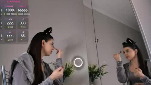 Snapshot of flirtbubble chatting on 24, 11, 2025 Doloras online show from 24, 11, 2025