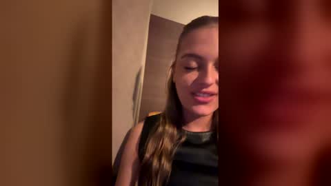 Snapshot of flirtfever23 chatting on 24, 4, 2026 flirtfever23 online show from 24, 4, 2026