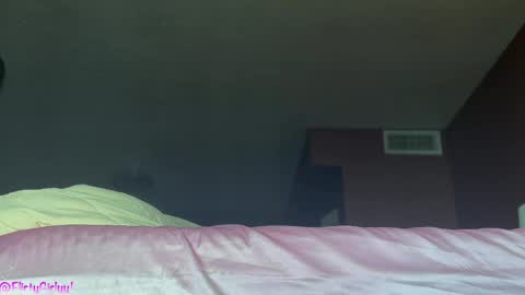 Snapshot of flirtygirlyy chatting on 19, 4, 2026 Ive Retired From Camming online show from 19, 4, 2026
