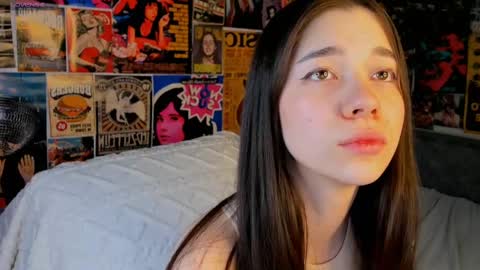 Emely  online show from 4, 3, 2025