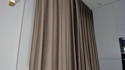 Emely  online show from 31, 10, 2025