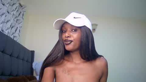 Snapshot of flirtyy_sheery chatting on 24, 12, 2024 sheery online show from 24, 12, 2024