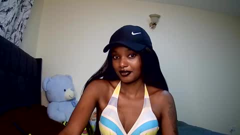 Snapshot of flirtyy_sheery chatting on 19, 1, 2025 sheery online show from 19, 1, 2025