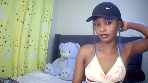 Snapshot of flirtyy_sheery chatting on 1, 10, 2025 sheery online show from 1, 10, 2025