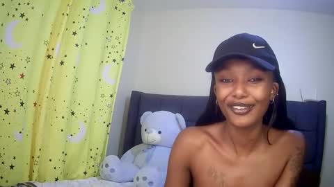 Snapshot of flirtyy_sheery chatting on 2, 10, 2025 sheery online show from 2, 10, 2025
