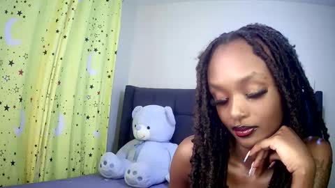 Snapshot of flirtyy_sheery chatting on 2, 11, 2025 sheery online show from 2, 11, 2025