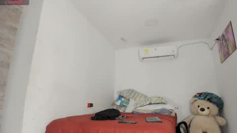 Snapshot of flor_herrera1 chatting on 14, 3, 2026 online show from 14, 3, 2026