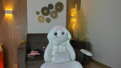  Flor  online show from 9, 7, 2026