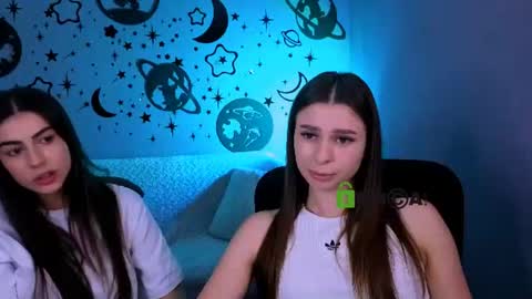 Snapshot of flora_ri chatting on 18, 6, 2026 just ask me online show from 18, 6, 2026