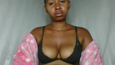 florencia011 online show from 22, 12, 2025