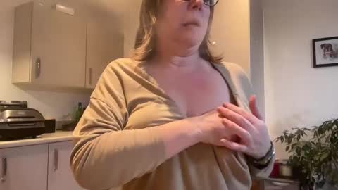 Snapshot of flossyishot chatting on 14, 1, 2025 flossyishot online show from 14, 1, 2025