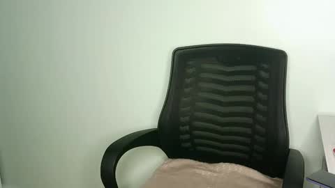 Snapshot of flower748 chatting on 10, 4, 2026 flower748 online show from 10, 4, 2026