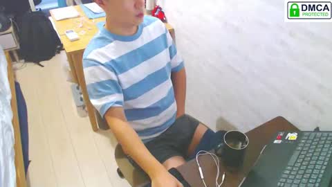 Snapshot of flowerbox chatting on 26, 10, 2025 flowerbox online show from 26, 10, 2025