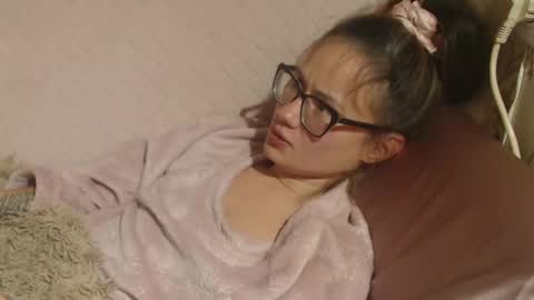 say meow and send tip  online show from 30, 10, 2025