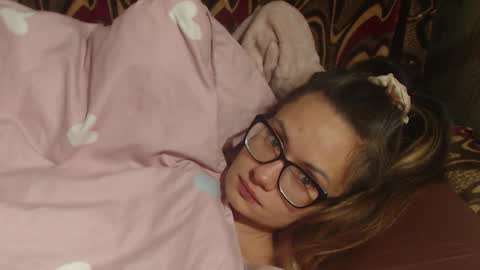 say meow and send tip  online show from 30, 11, 2025