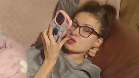 say meow and send tip  online show from 4, 12, 2025