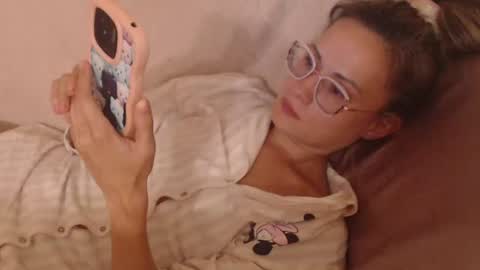 say meow and send tip  online show from 17, 7, 2026