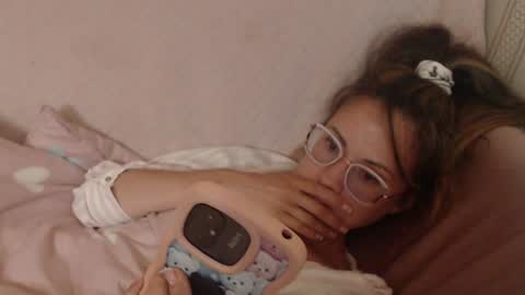 Snapshot of flowercandydoll1313 chatting on 21, 6, 2026 say meow and send tip online show from 21, 6, 2026