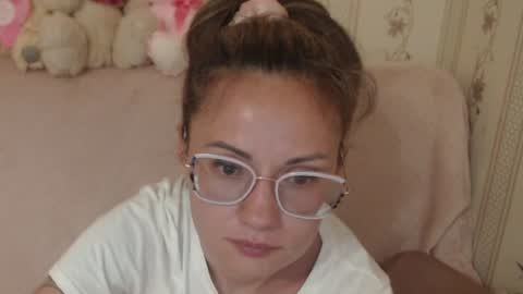 Snapshot of flowercandydoll1313 chatting on 23, 6, 2026 say meow and send tip online show from 23, 6, 2026