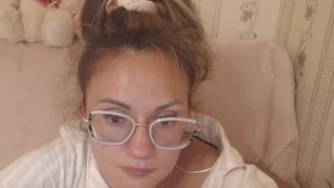 Snapshot of flowercandydoll1313 chatting on 25, 6, 2026 say meow and send tip online show from 25, 6, 2026