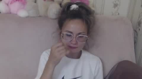 Snapshot of flowercandydoll1313 chatting on 20, 7, 2026 say meow and send tip online show from 20, 7, 2026