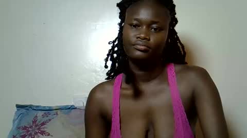 flowerdiva002 online show from 4, 11, 2025