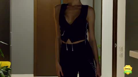 Snapshot of flowerr_powerr chatting on 3, 4, 2026 Katrin online show from 3, 4, 2026