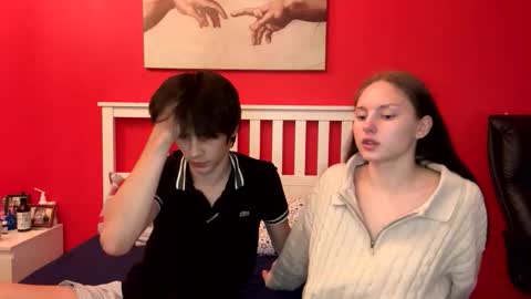 Snapshot of flowerscouple chatting on 23, 9, 2025 flowerscouple online show from 23, 9, 2025