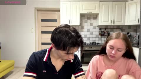 Snapshot of flowerscouple chatting on 5, 4, 2026 flowerscouple online show from 5, 4, 2026