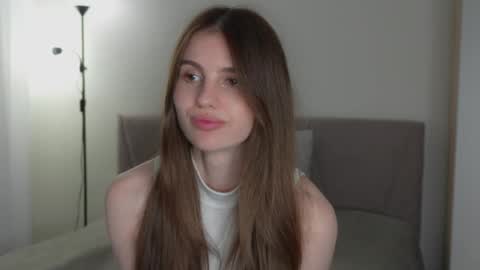 Snapshot of fluffy_angel chatting on 16, 4, 2026 Adeline online show from 16, 4, 2026