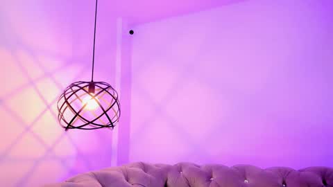  FLUFFY BUBBLE  online show from 6, 1, 2025