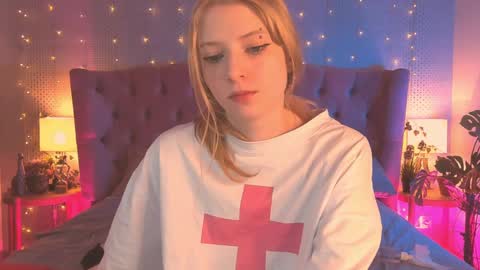 Mia online show from 7, 3, 2025