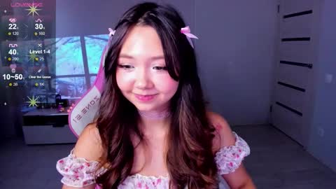 Snapshot of fluffy_rose chatting on 19, 11, 2025 Rose online show from 19, 11, 2025