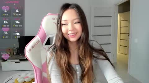 Snapshot of fluffy_rose chatting on 26, 7, 2026 Rose online show from 26, 7, 2026