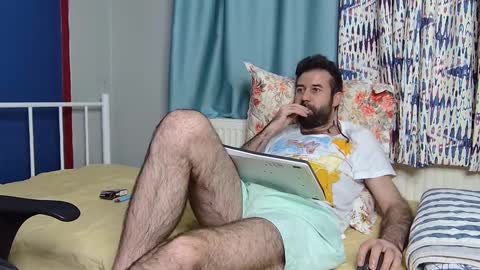 Snapshot of flycb chatting on 28, 11, 2025 Fly online show from 28, 11, 2025