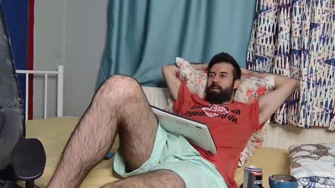 Snapshot of flycb chatting on 4, 12, 2025 Fly online show from 4, 12, 2025