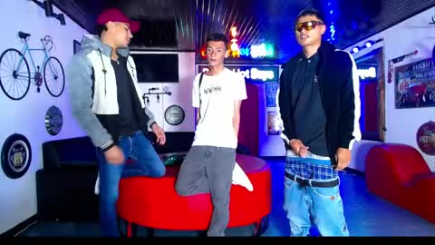 flyckers online show from 9, 4, 2026