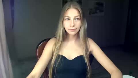 Snapshot of fofhcf chatting on 10, 10, 2025 Molli Ready for any play with you. Hottest show in pvt Help a student earn big tokens online show from 10, 10, 2025