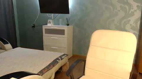 Snapshot of fofhcf chatting on 20, 4, 2026 Molli Ready for any play with you. Hottest show in pvt Help a student earn big tokens online show from 20, 4, 2026