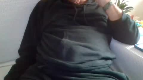 Snapshot of folletto1 chatting on 19, 10, 2025 folletto1 online show from 19, 10, 2025