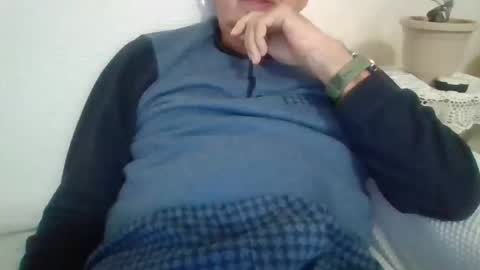 Snapshot of folletto1 chatting on 16, 12, 2025 folletto1 online show from 16, 12, 2025